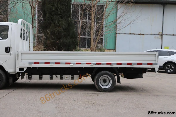 Changan Kuayue D5EV Luxury 3.5T 4.02m Single Row Pure Electric Flatbed Micro Truck 55.64kWh 4X2(6 wheels) Body (1) | 86Trucks