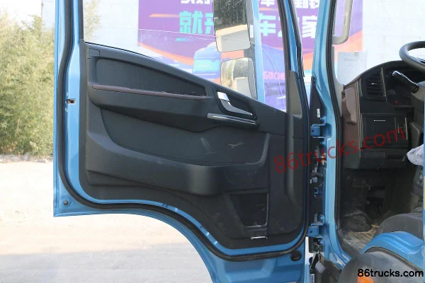 Sinotruk HOWO Tongshuai 4.5T 4.15m Single Row Pure Electric Van Light Truck 100.46kWh 4X2(6 wheels) Cab (2) | 86Trucks