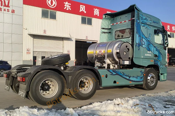 Dongfeng Commercial Vehicle Tianlong Flagship KX 14.5L LNG 630hp 6X4(10 wheels) Eaton 12-Speed AMT Automatic Tractor Truck (Side-Mounted Gas
