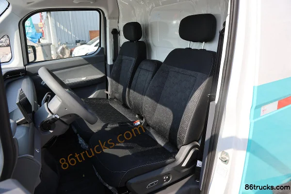 Tuyano Fengjing i7 3.2T 2-Seat 4.895m Pure Electric Enclosed Van CATL 41.86kWh Cab (3) | 86Trucks