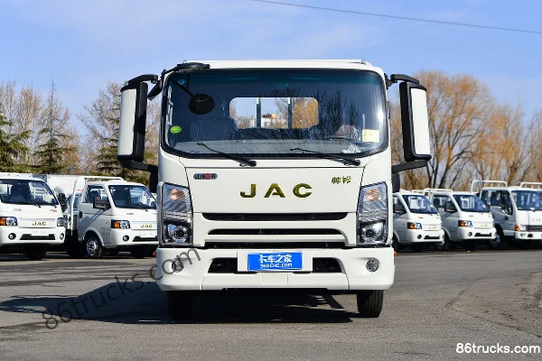 JAC Q6 2,5 L diesel 155 ch 4X2(6 roues) Xingrui 6 vitesses 4,18 m cabine simple ridelle camion léger Extérieur (2) | 86Trucks
