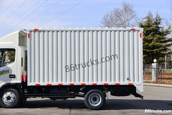 JAC Shuailing S3 130 hp 4X2(6 wheels) 3.8m one-and-a-half-row van light truck (China VI) Body (2) | 86Trucks