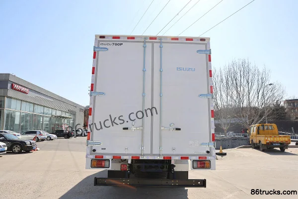 Isuzu 700P 189hp 4X2(6 wheels) 6.688m Crew Cab Cargo Truck Body (3) | 86Trucks