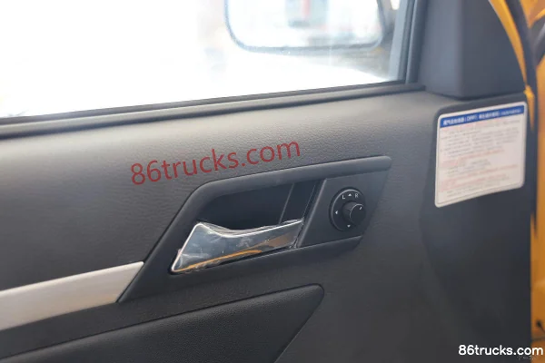 Qingling Isuzu T17 2023 3.0T diesel 143 hp 4WD standard wheelbase double row pickup Chassis (3) | 86Trucks