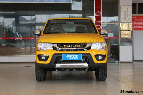 Qingling Isuzu T17 2023 3.0T diesel 143 hp 4WD standard wheelbase double row pickup Cab (2) | 86Trucks