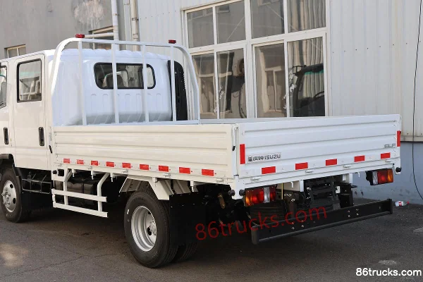 Qingling Isuzu KV100 2.5L Diesel 131hp 4X2(6 wheels) Isuzu 6-Speed 3.13m Double Row Flatbed Light Truck Body (2) | 86Trucks