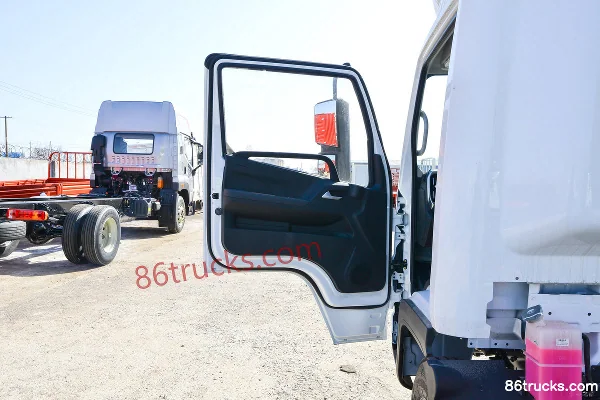 Karry Lingmi 4.5T 4.2m Single Row Electric Cargo Truck (SQR5040CCYBEVH75) 100.46kWh 4X2(6 wheels) Cab (1) | 86Trucks