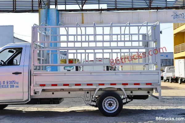 Karry Xiaoxiang X1 3.2m Single Row Pure Electric Drop-Side Micro Truck Ruilu 41.86kWh 4X2(6 wheels) Body (2) | 86Trucks