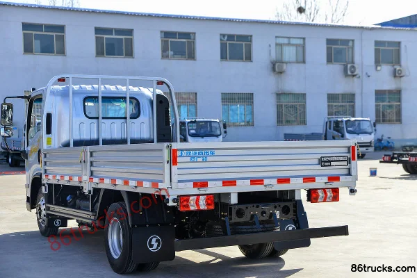 SHACMAN Commercial Vehicle Delong G200 2,5L diesel 155 ch 4X2(6 roues) Fast Gear 8 vitesses 4,18 m camion léger à ridelles cabine simple Car