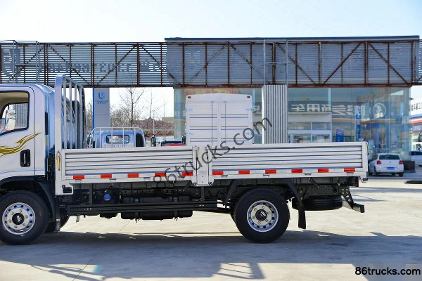 SHACMAN Commercial Vehicle Delong G200 2,5L diesel 155 ch 4X2(6 roues) Fast Gear 8 vitesses 4,18 m camion léger à ridelles cabine simple Car