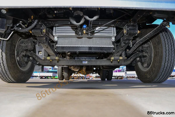 SHACMAN Commercial Vehicle Delong G1 2.5L Diesel 137 hp 4X2(6 wheels) Fast Gear 5-Speed 4.18m Single Row Stake Truck Chassis (1) | 86Trucks