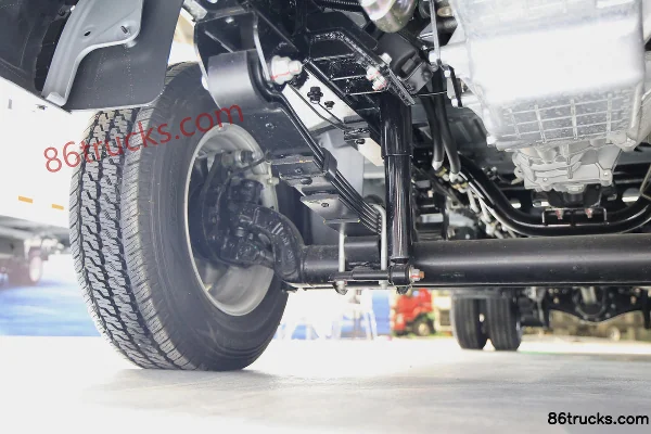 CHENGGONG AUTO Jiaoma Basic Type 1.6L Gasoline 122hp 4X2(6 wheels) 2.705m Double Row Stake Micro Truck Chassis (2) | 86Trucks
