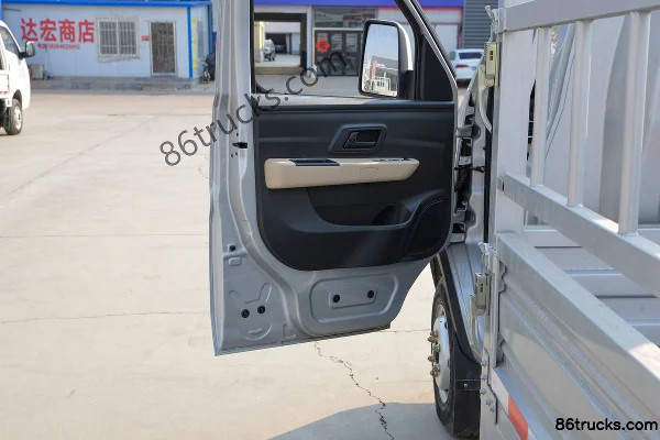 Changan Kuayue King X3 PLUS EV Comfort Edition 3.4T 3.8m Single Row Pure Electric Stake Micro Truck 56.67kWh 4X2(6 wheels) Cab (2) | 86Truck
