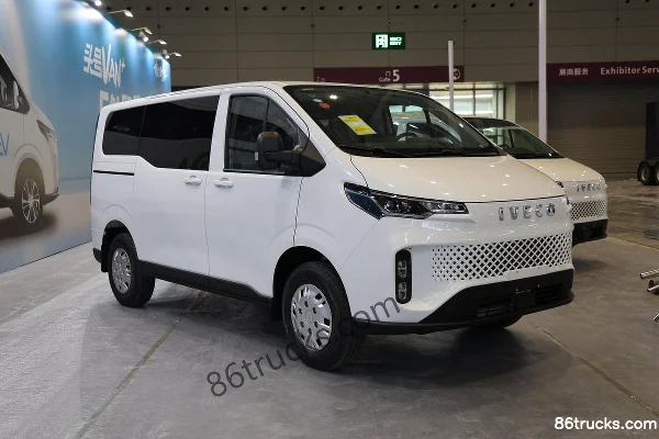 NAVECO NAVECO Juxing Electric Panel Van