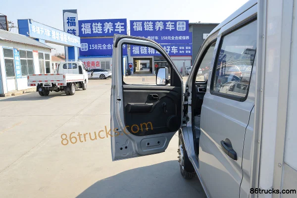 Changan Kuayue Wang X1 1.6L 122hp 4X2(6 wheels) Gasoline 2.67m Double Row Wing Opening Box Mini Truck (China VI) Cab (1) | 86Trucks