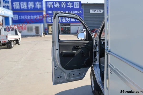 Changan Kuayue Wang X1 1.2L Gasoline 91hp 4X2(6 wheels) 5-Speed 2.56m Single Row Wing Open Micro Truck Cab (1) | 86Trucks