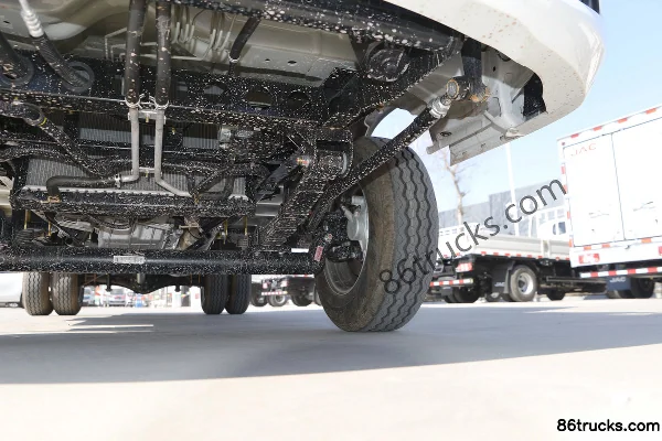 Changan Kuayue Zhe D3 Luxury 1.6L CNG 105hp 4X2(6 wheels) Landai 5-speed 3.785m single-row van mini truck Chassis (3) | 86Trucks