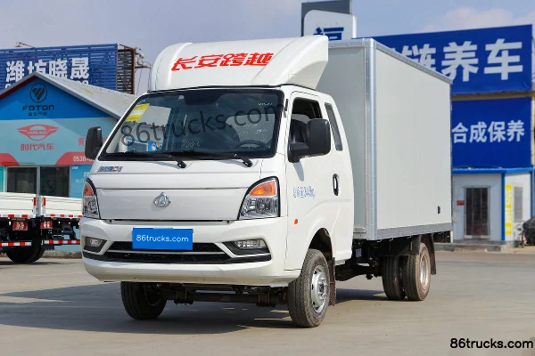 Changan Kuayue D5 Deluxe Edition 1.6L Gasoline 122 hp 4X2(6 wheels) 3.385m Crew Cab Van Mini Truck Exterior (3) | 86Trucks