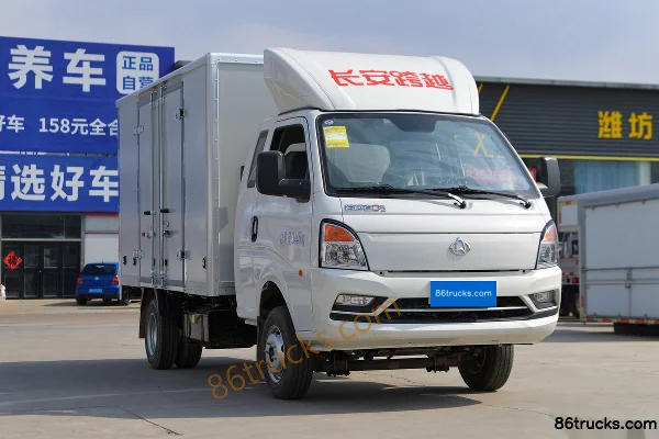 Changan Kuayue D5 Deluxe Edition 1.6L Gasoline 122 hp 4X2(6 wheels) 3.385m Crew Cab Van Mini Truck Exterior