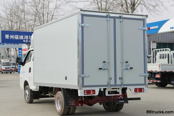 Changan Kuayue D5 Deluxe Edition 1.6L Gasoline 122 hp 4X2(6 wheels) 3.385m Crew Cab Van Mini Truck Body (2) | 86Trucks