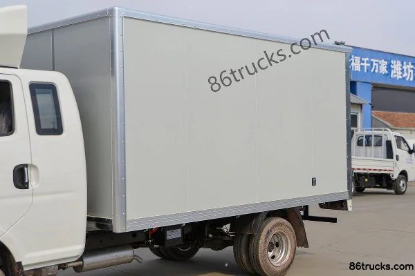 Changan Kuayue D5 Deluxe Edition 1.6L Gasoline 122 hp 4X2(6 wheels) 3.385m Crew Cab Van Mini Truck Body (1) | 86Trucks