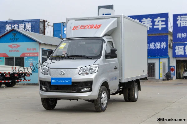 Changan Kuayue Wang X1 1.6L Gasoline 122 hp 4X2(6 wheels) 5-Speed 3.035m Single-Row Cargo Mini Truck (Dual Rear Tires) Exterior (3) | 86Truc