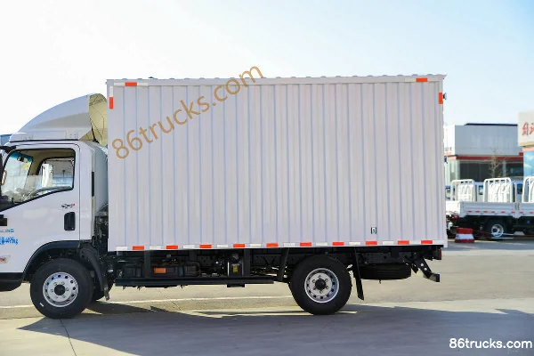 Lanqing Light Truck Long N Comfort Edition 140 hp 4X2(6 wheels) 3.85m AMT Automatic Extended-cab Van Light Truck (Medium Body) (2) | 86Truck