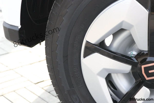 FARIZON Xingxiang V6F 2025 Model 2.3T 4.845m 6-Seat Electric Light Bus 46.08kWh Chassis (3) | 86Trucks