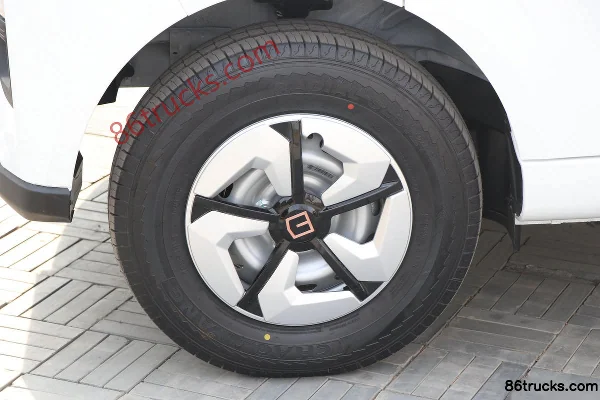 FARIZON Xingxiang V6F 2025 Model 2.3T 4.845m 6-Seat Electric Light Bus 46.08kWh Chassis (2) | 86Trucks