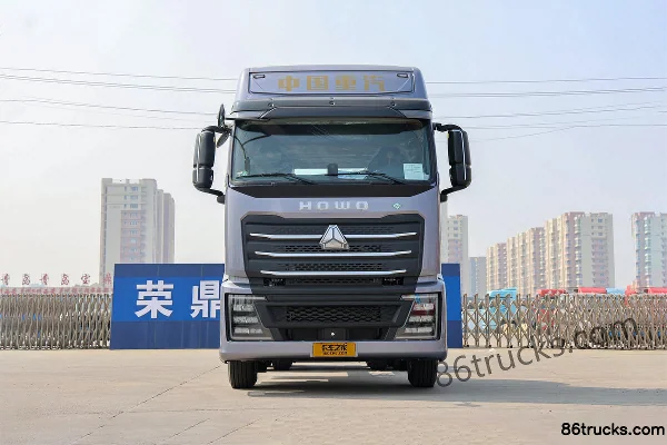 Sinotruk HOWO TH7-N Wo Zun Edition 480hp 6X4(10 wheels) LNG Automatic Tractor Truck Exterior (2) | 86Trucks