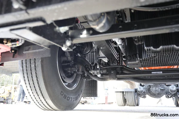 Auman GTL Star Wing Edition Pro 14.8L LNG 570hp 6X4(10 wheels) ZF 12-Speed AMT Automatic Tractor Truck Chassis (3) | 86Trucks