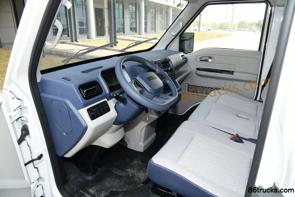 SRM Xinyuan E3L 2025 Utility Type 2-Seat Pure Electric Enclosed Van CATL 53.58kWh Cab (3) | 86Trucks