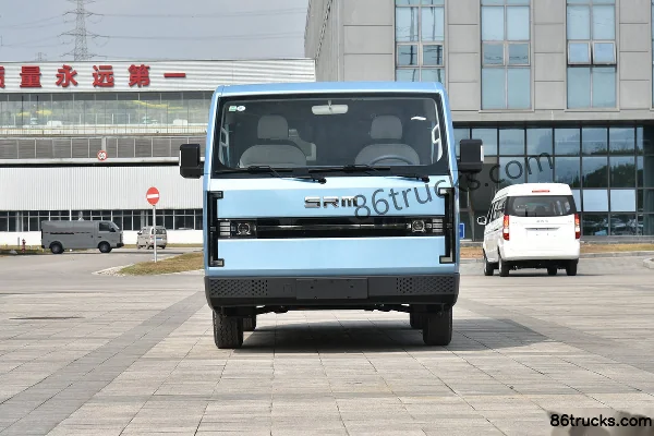 SRM Xinyuan E3L 2025 Utility Type 6-Seat Pure Electric Light Bus CATL 53.58kWh Exterior (2) | 86Trucks