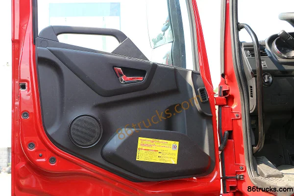 Dongfeng Commercial Vehicle Tianjin KR Comfort Edition 245ch 4X2(6 roues) 6,2m camion porteur à ridelles (toit plat) (China VI) Cabine (2)