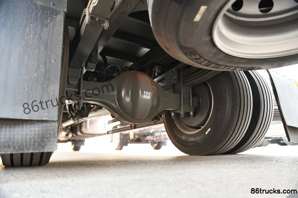 Sinotruk HOWO TX7 PRO Flagship Edition 6.9L Diesel 290 hp 4X2(6 wheels) Sinotruk 10-speed AMT Automatic 9.6m Van Cargo Truck Chassis (1) | 8