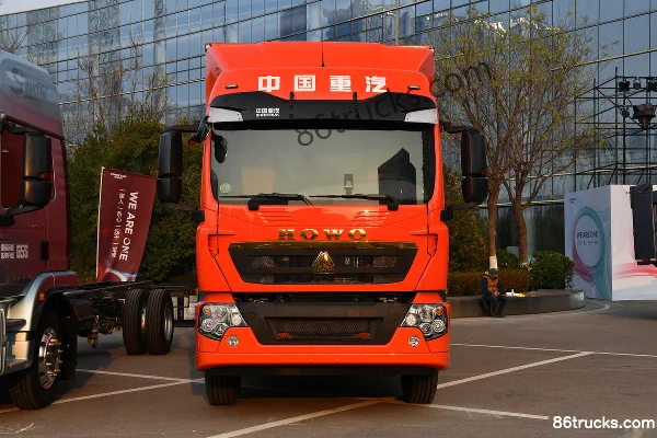 Sinotruk HOWO TX7 Édition Flagship 7,4L diesel 330 ch 4X2(6 roues) Sinotruk 12 vitesses 6,8 m camion porteur à ridelles Extérieur (2) | 86Tr