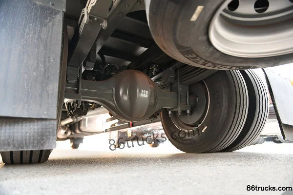 Sinotruk HOWO TX7 Édition Flagship 7,4L diesel 330 ch 4X2(6 roues) Sinotruk 12 vitesses 6,8 m camion porteur à ridelles Châssis (1) | 86Truc