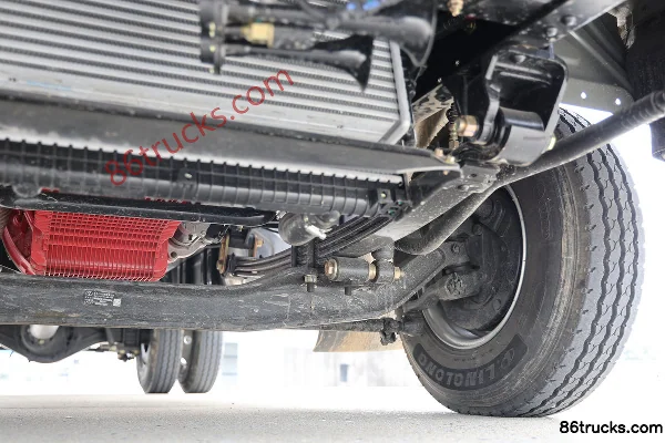 Dongfeng Kangluwei cabine large 2.5L diesel 180 ch 4X2(6 roues) boîte Fast Gear 8 rapports camion fourgon cabine simple 4,17 m Châssis (3)
