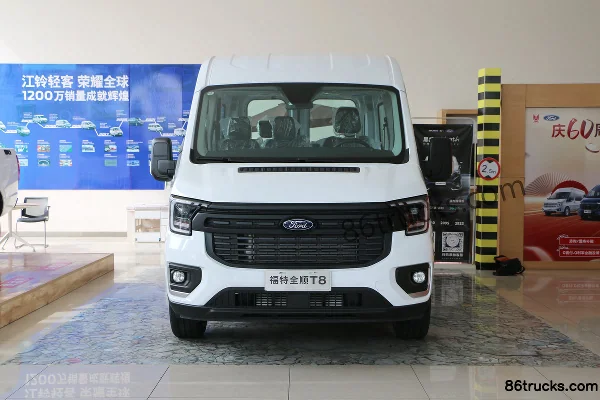 JMC Transit T8 2024 Multi-function 174hp 2.3T Diesel 6-Seat Short Wheelbase Mid-Roof Light Bus Exterior (2) | 86Trucks