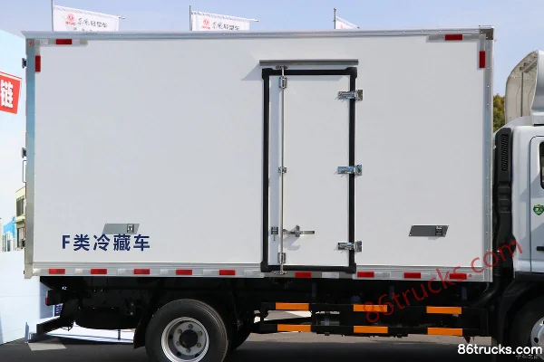 Dongfeng Kangluwei large 195 ch 4X2(6 roues) 4.2 m camion frigorifique Carrosserie (1) | 86Trucks