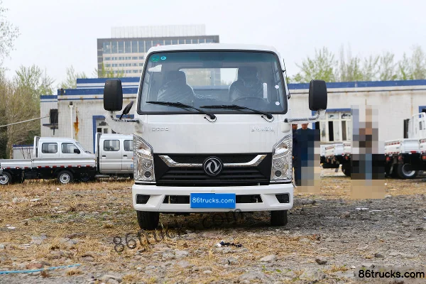 Dongfeng Xiaobawang W15 1.5L 113 hp 4X2(6 wheels) 3.95m Single Row Flatbed Mini Truck (China VI) Exterior (2) | 86Trucks