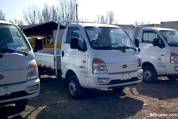 Kama Kama Ruihang X1 Mini Truck water sprinkler truck