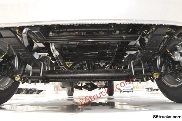Dongfeng Xiaobawang W08 1.3L 91 hp 4X2(6 wheels) Gasoline 2.5m Double Row Flatbed Mini Truck (Single Rear Tire) Chassis (1) | 86Trucks