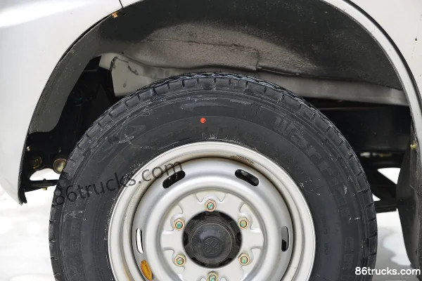 Dongfeng Xiaobawang W08 1.3L 91hp 4X2(6 wheels) Gasoline 3.05m single-row box mini truck (single rear tire) Chassis (3) | 86Trucks