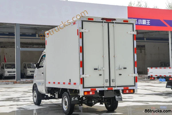 Dongfeng Xiaobawang W08 1.3L 91hp 4X2(6 wheels) Gasoline 3.05m single-row box mini truck (single rear tire) Body (3) | 86Trucks