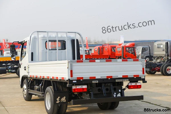 Dongfeng Duolika D5 68hp 4X2(6 wheels) 3.4m Single Row Flatbed Light Truck Body (3) | 86Trucks