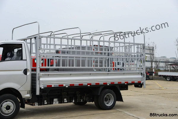 Dongfeng EV180 3.5T 3.99m single-row pure electric stake micro truck 50.38kWh 4X2(6 wheels) Body (1) | 86Trucks