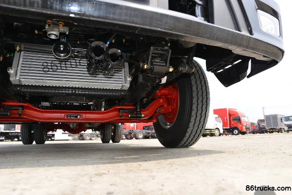 Dongfeng Captain Nebula K6-M Standard Edition 163hp 4X2(6 wheels) 4.2m single-row van light truck (China VI) Chassis (3) | 86Trucks