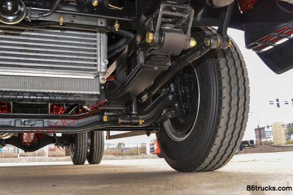 Dongfeng Duolika D6-L 130 hp 4X2(6 wheels) 4.17m single-row stake truck (China VI) Chassis (3) | 86Trucks