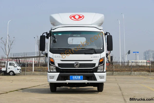 Dongfeng Kangluwei Wide Body 2.5L Diesel 180hp 4X2(6 wheels) Fast Gear 8-Speed 4.17m Single Row Stake Truck Exterior (2) | 86Trucks